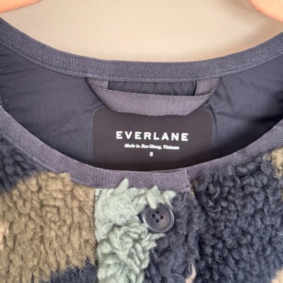 Everlane The ReNew Teddy Liner Green Base - Size S - Picture 3 of 4